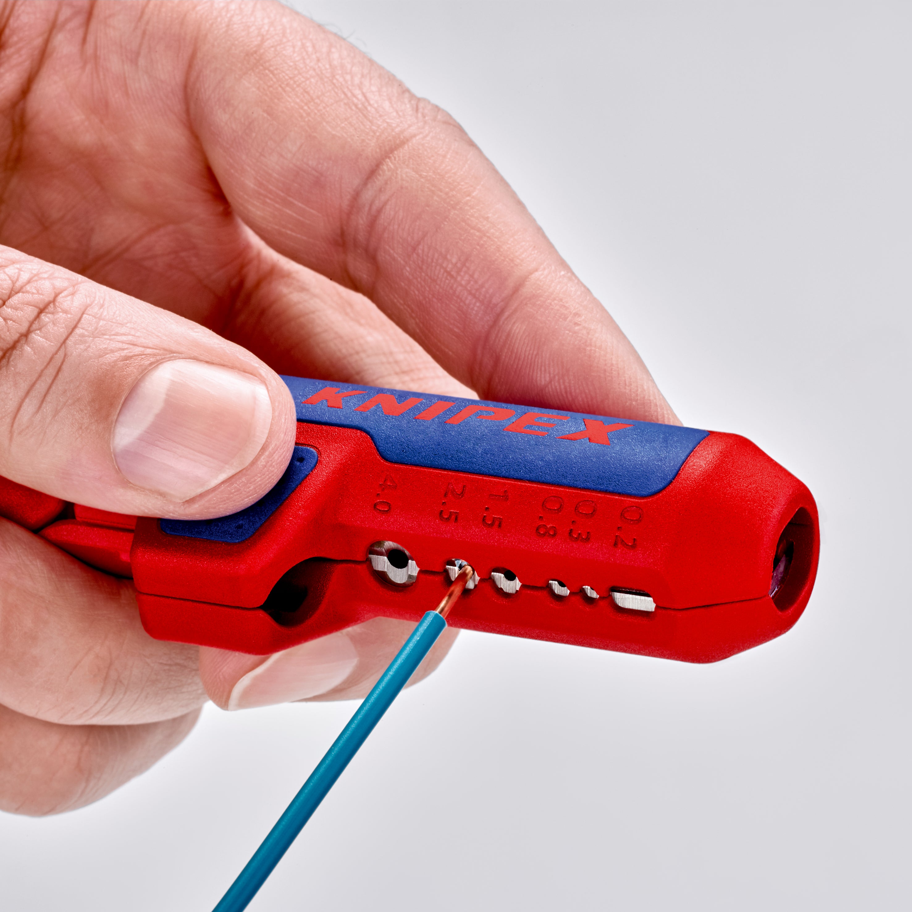 KNIPEX ErgoStrip® Universal afisoleringsværktøj