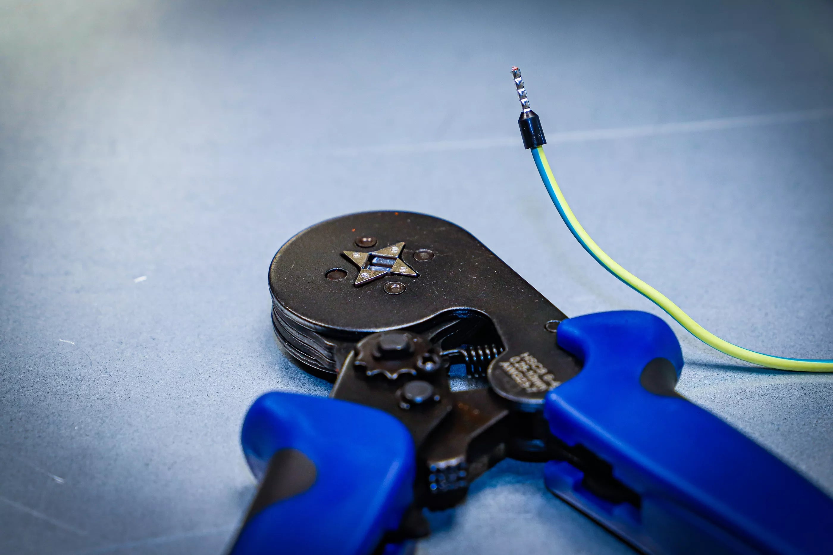 Presstång för ändhylsor 0,25 - 10 mm² | Med ändhylsor-sortiment 0,5 - 10 mm²