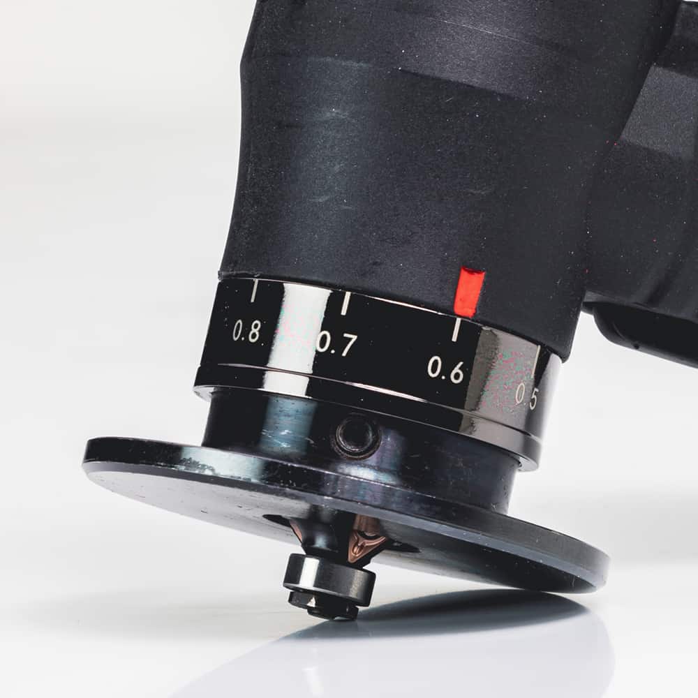 Luftdrevet afgratnings-/affasningsmaskine