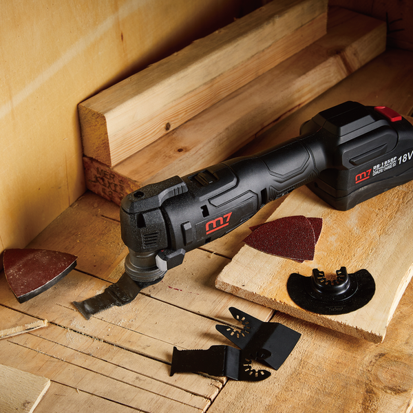 m7 Multiverktyg 18V inkl. 2 x batteri & laddare