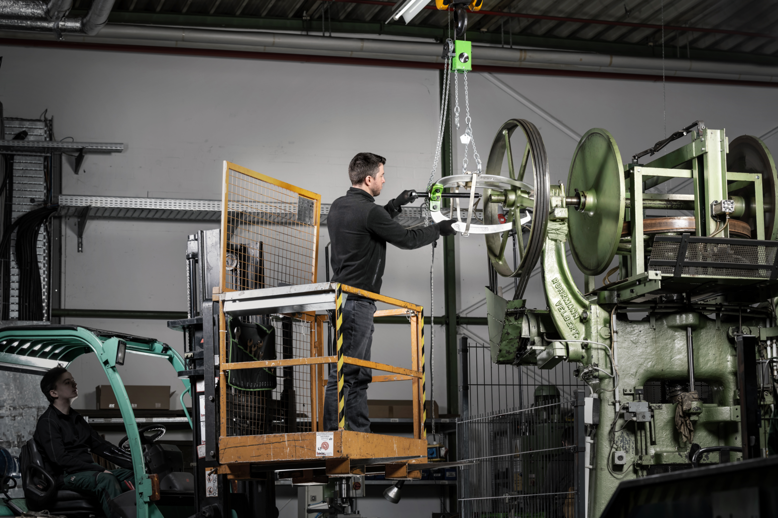 KUKKO 3-armet selvcentrerende aftrækker